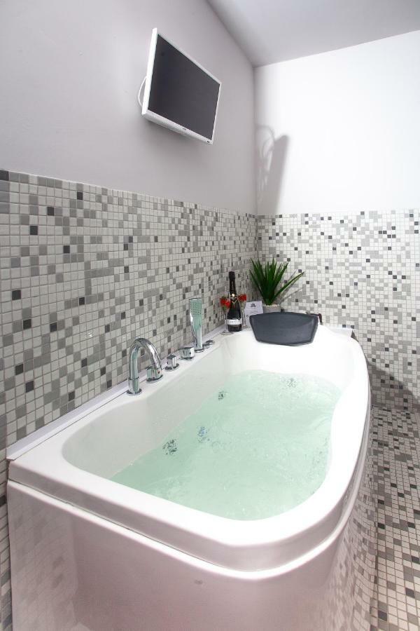 Fior Di Loto Sweetness Hotel Cagliari Buitenkant foto